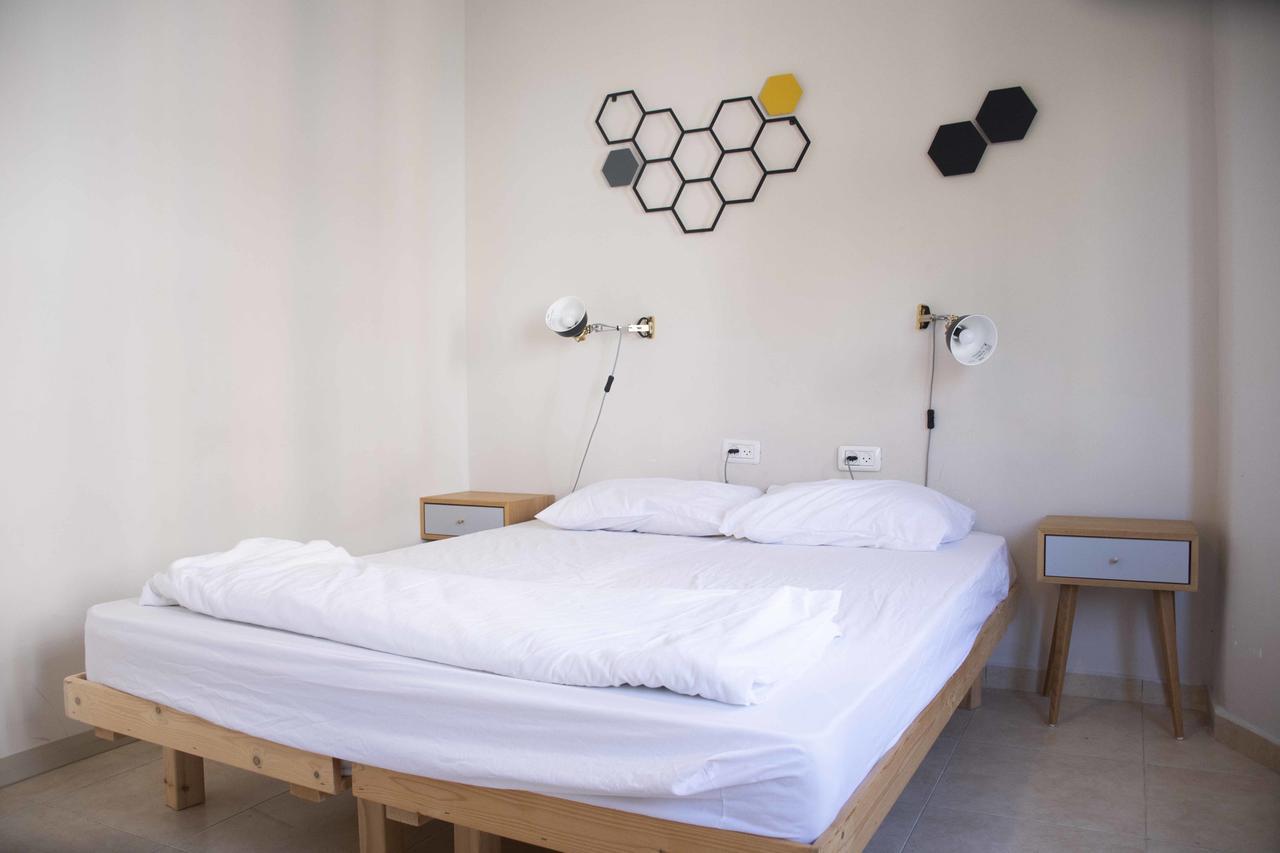 Ourplace Apartments Tel Aviv Esterno foto