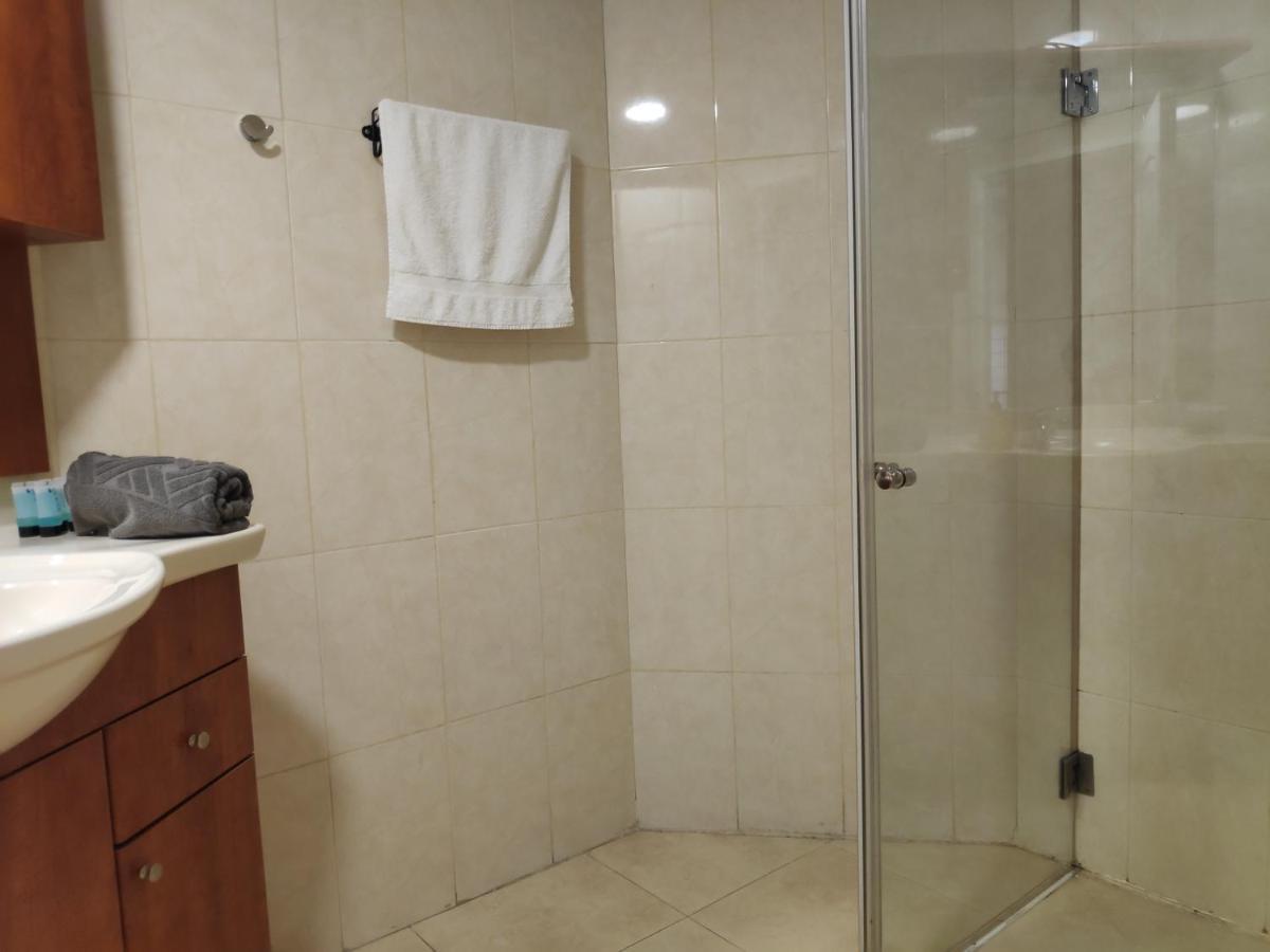 Ourplace Apartments Tel Aviv Esterno foto